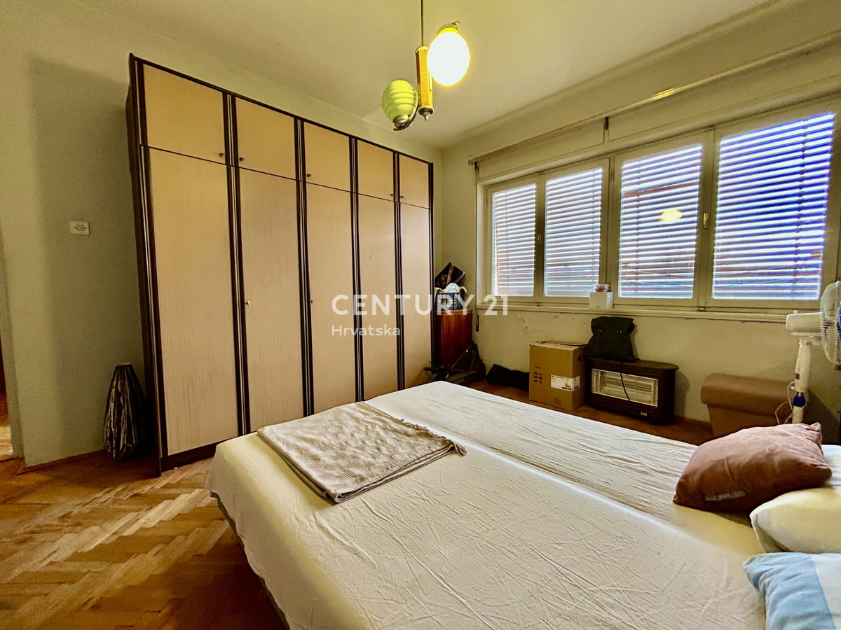 UMAG, CENTAR, CONFORTEVOLE APPARTAMENTO DUE LOCALI CON VISTA MARE