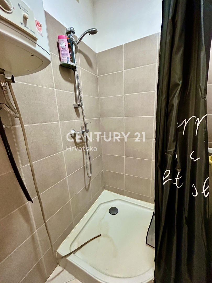 UMAG, CENTRO, APPARTAMENTO NUOVO E ARREDATO AL PIANO TERRA