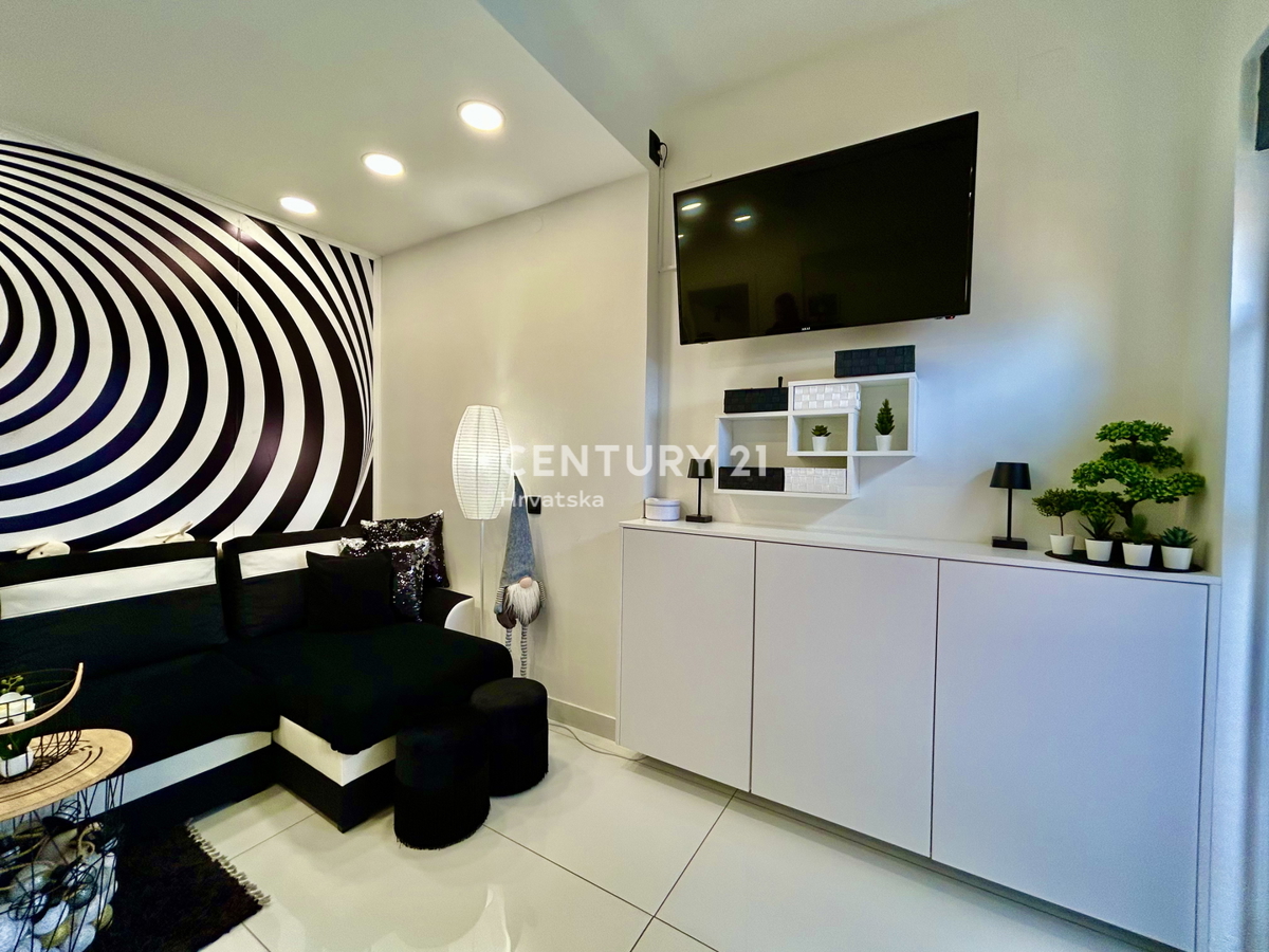 UMAG, CENTRO, APPARTAMENTO NUOVO E ARREDATO AL PIANO TERRA