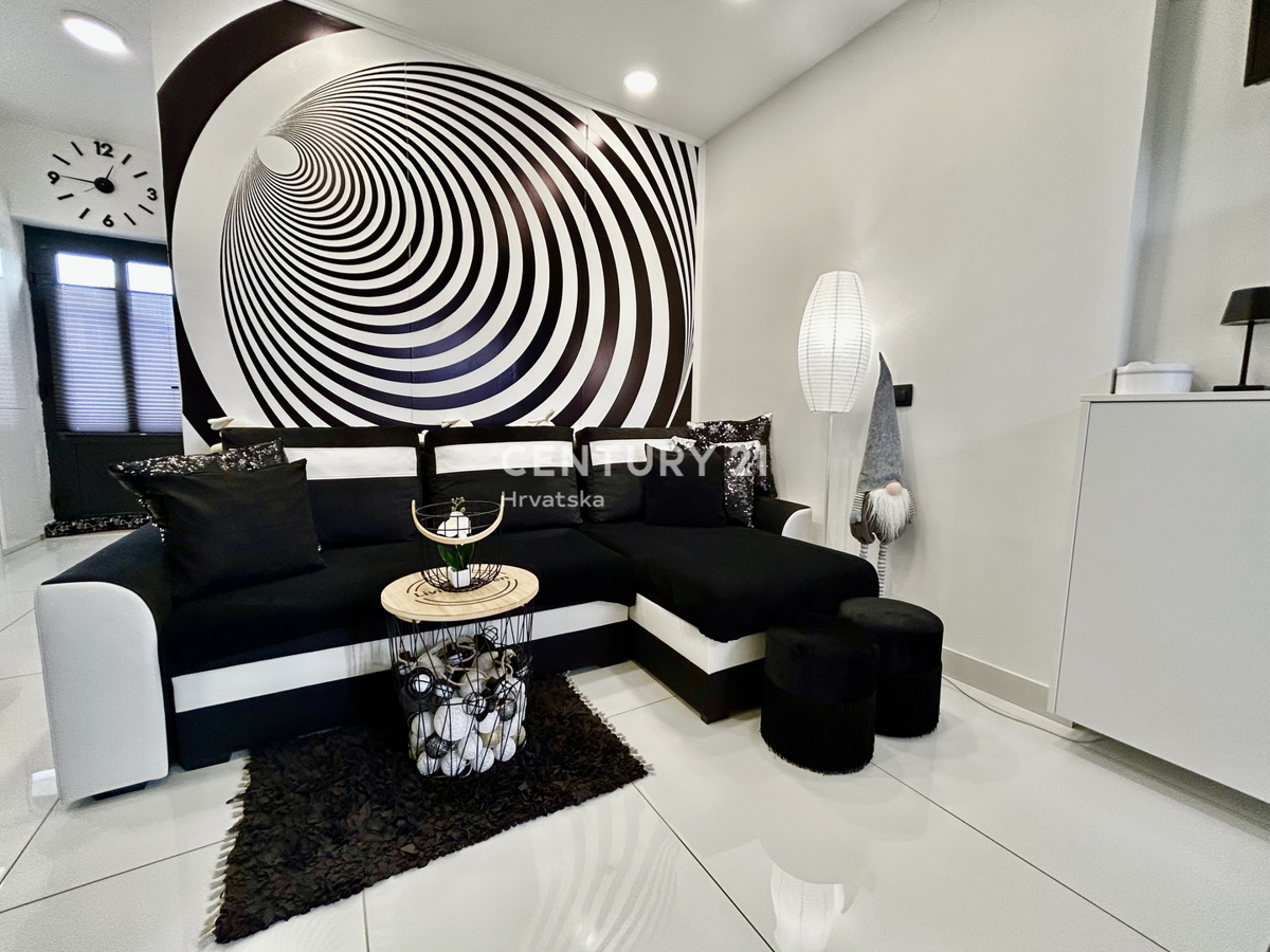 UMAG, CENTRO, APPARTAMENTO NUOVO E ARREDATO AL PIANO TERRA