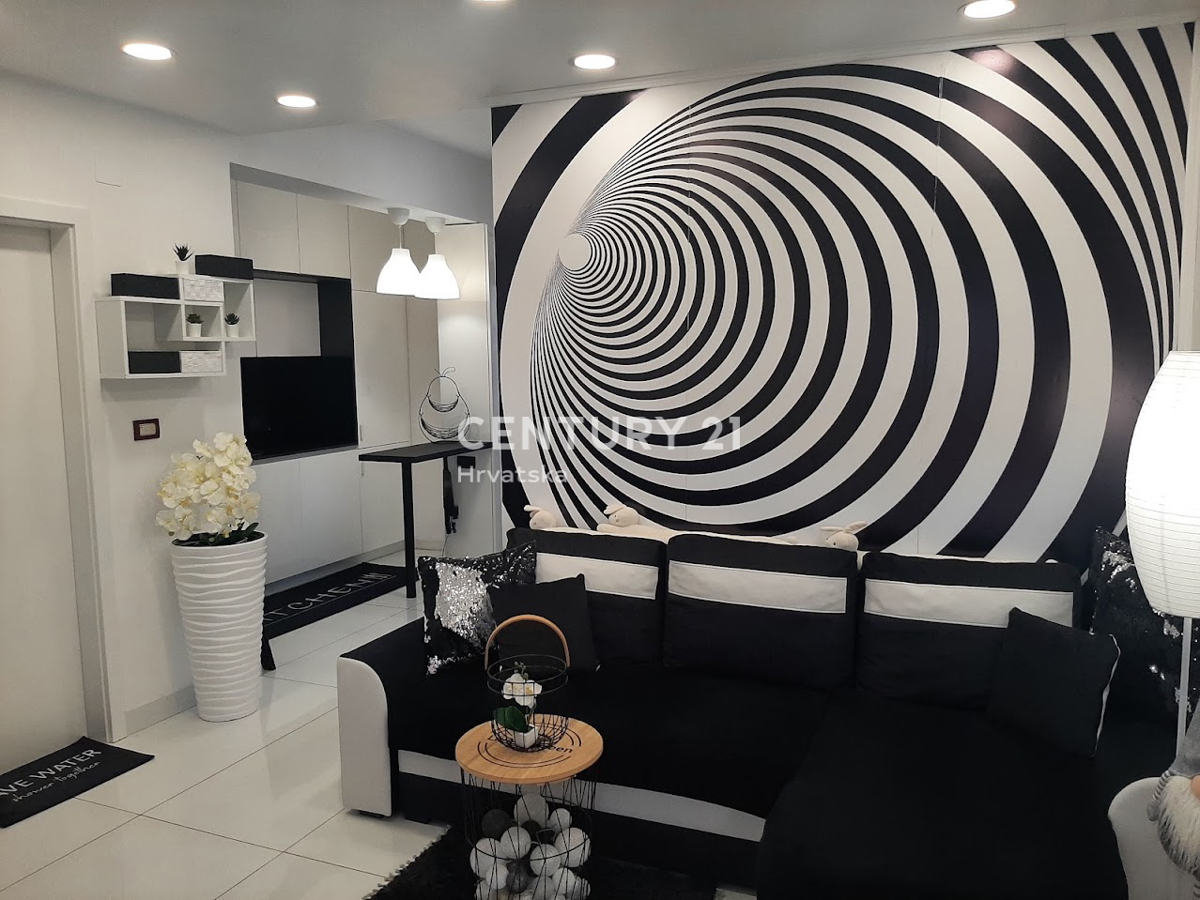 UMAG, CENTRO, APPARTAMENTO NUOVO E ARREDATO AL PIANO TERRA