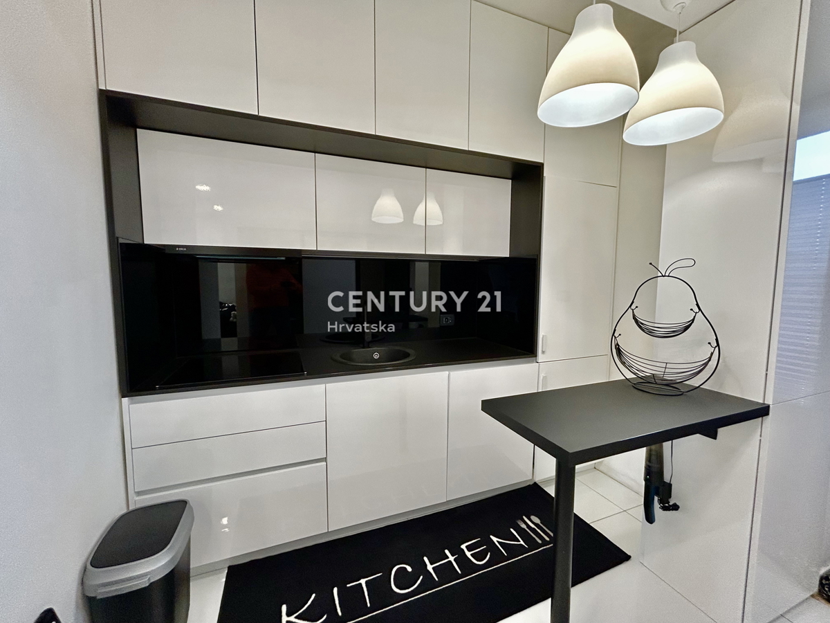 UMAG, CENTRO, APPARTAMENTO NUOVO E ARREDATO AL PIANO TERRA