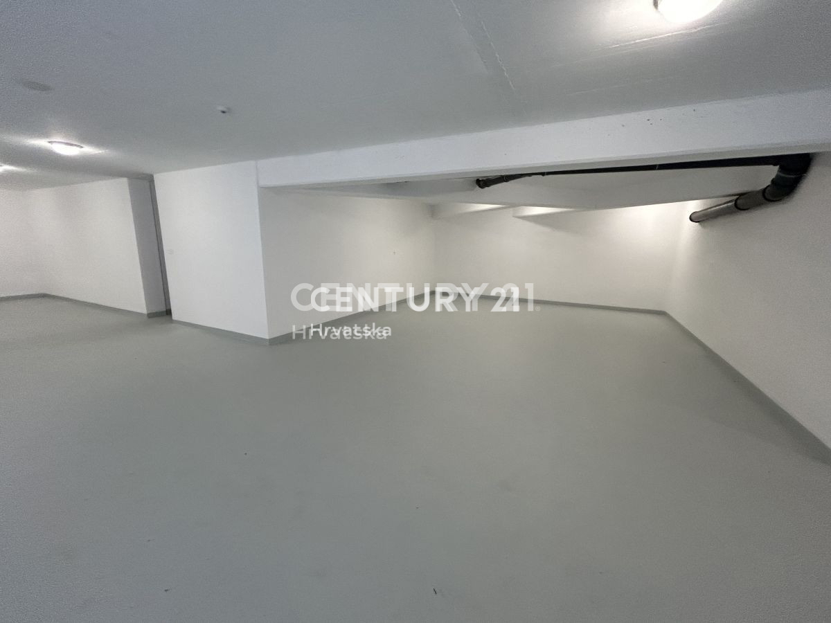 Vendita, Appartamento, 2,5 locali (2S+DB), Provincia di Istria, Umag