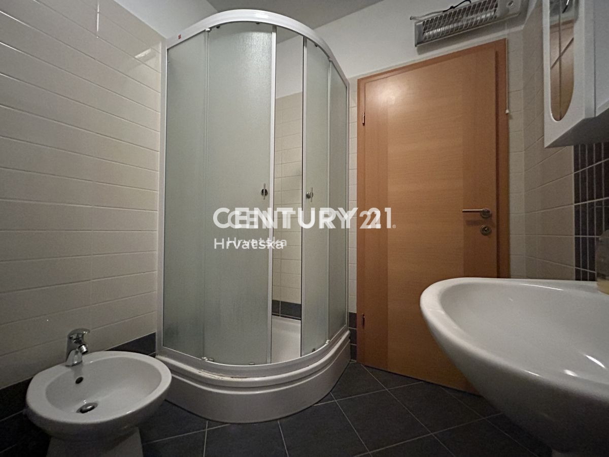 Vendita, Appartamento, 4,5 locali (4S+DB), Provincia di Istria, Poreč