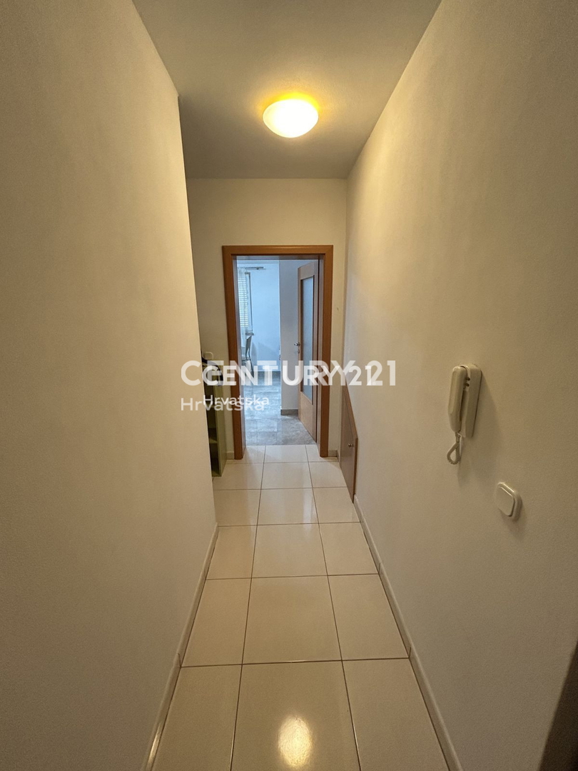 Vendita, Appartamento, 4,5 locali (4S+DB), Provincia di Istria, Poreč