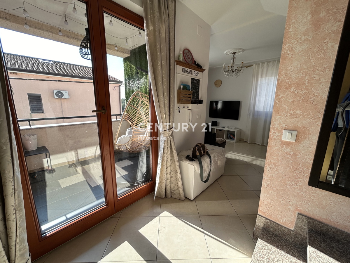 NOVIGRAD, PERIFERIA, FANTASTICO APPARTAMENTO A SOLI 4 KM DA NOVIGRAD