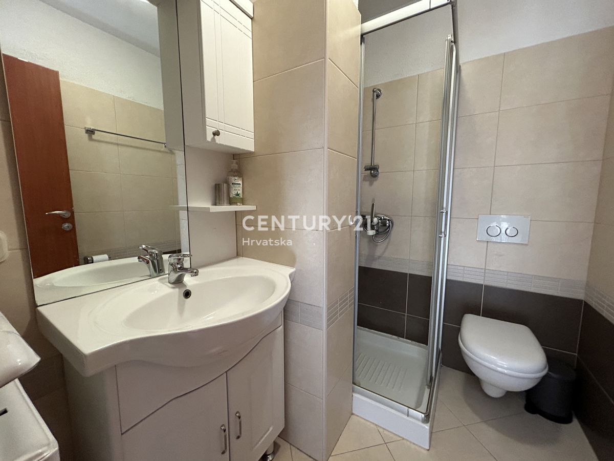 NOVIGRAD, PERIFERIA, FANTASTICO APPARTAMENTO A SOLI 4 KM DA NOVIGRAD