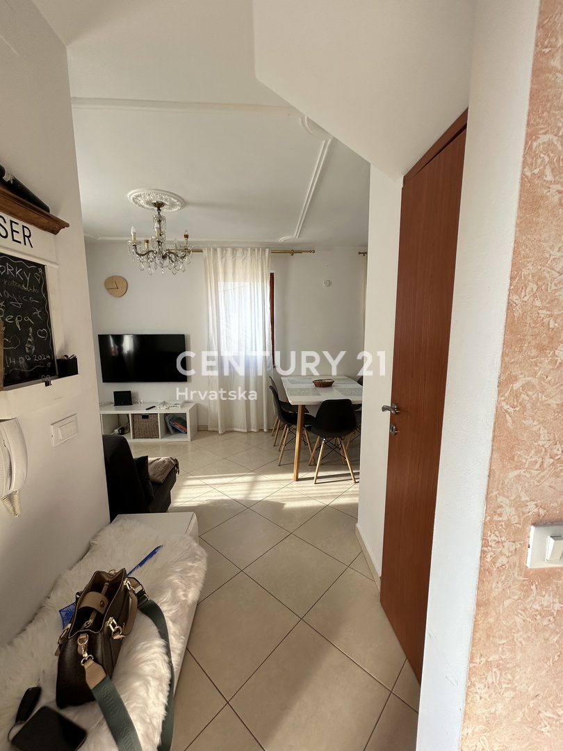 NOVIGRAD, PERIFERIA, FANTASTICO APPARTAMENTO A SOLI 4 KM DA NOVIGRAD