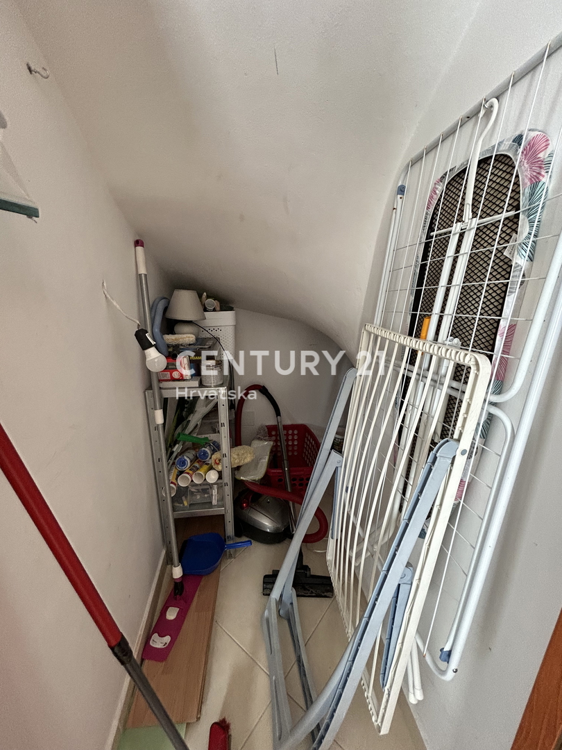 NOVIGRAD, PERIFERIA, FANTASTICO APPARTAMENTO A SOLI 4 KM DA NOVIGRAD