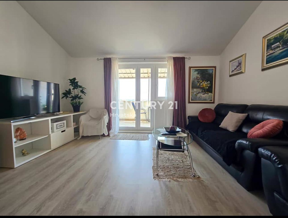 POREČ, VENDITA, APPARTAMENTO SU DUE LIVELLI CON VISTA MARE