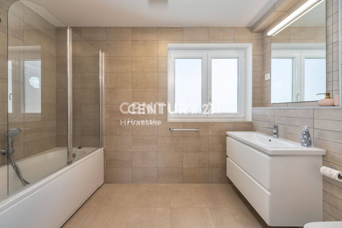 Vendita, Casa, Bifamiliare, Provincia di Istria, Poreč