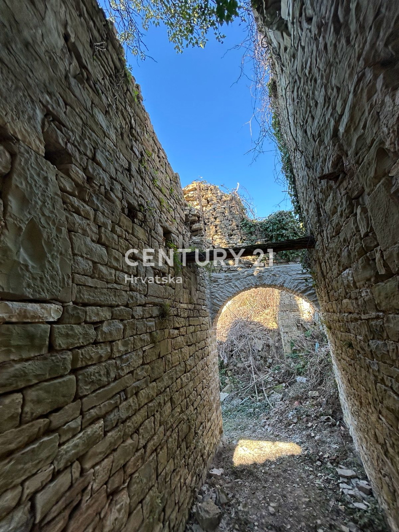 OPRTALJ, HOTEL, ANTICA STRUTTURA IN PIETRA PARZIALMENTE RISTRUTTURATA