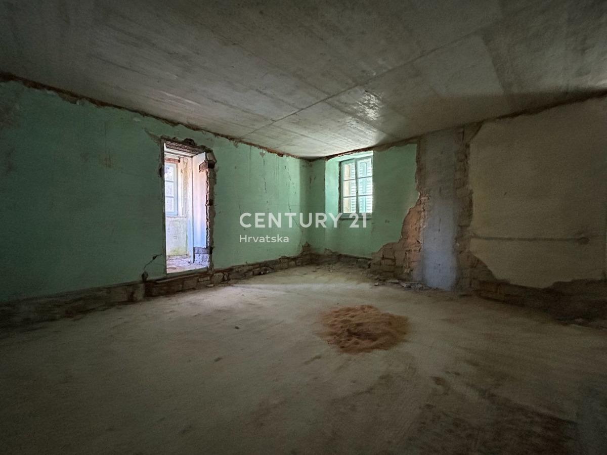 OPRTALJ, HOTEL, ANTICA STRUTTURA IN PIETRA PARZIALMENTE RISTRUTTURATA