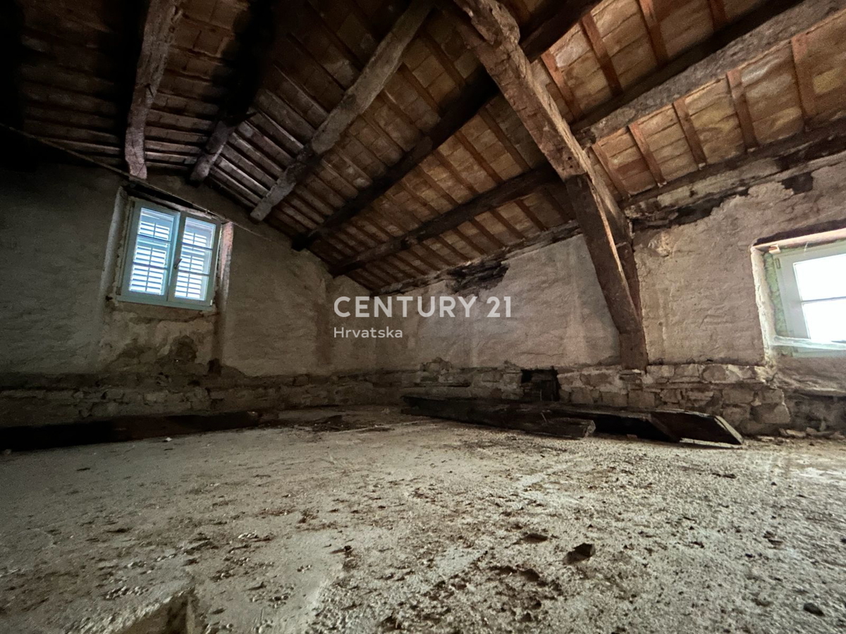 OPRTALJ, HOTEL, ANTICA STRUTTURA IN PIETRA PARZIALMENTE RISTRUTTURATA