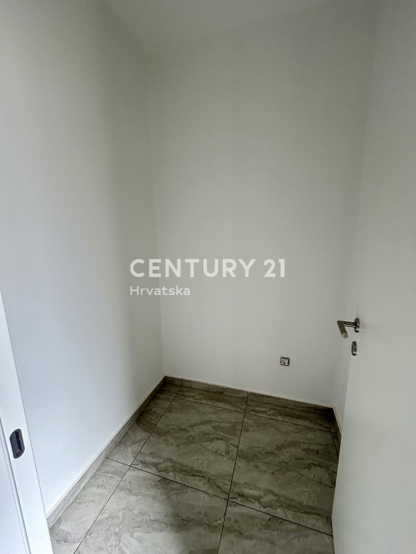 POREČ, OKOLICA, KAMENA KUĆA U NIZU S POGLEDOM NA MORE