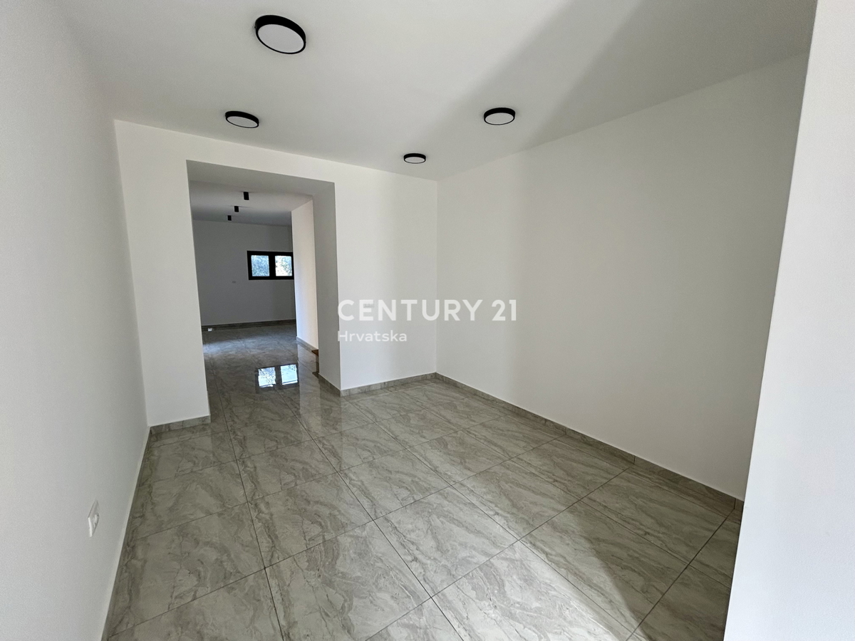 POREČ, OKOLICA, KAMENA KUĆA U NIZU S POGLEDOM NA MORE