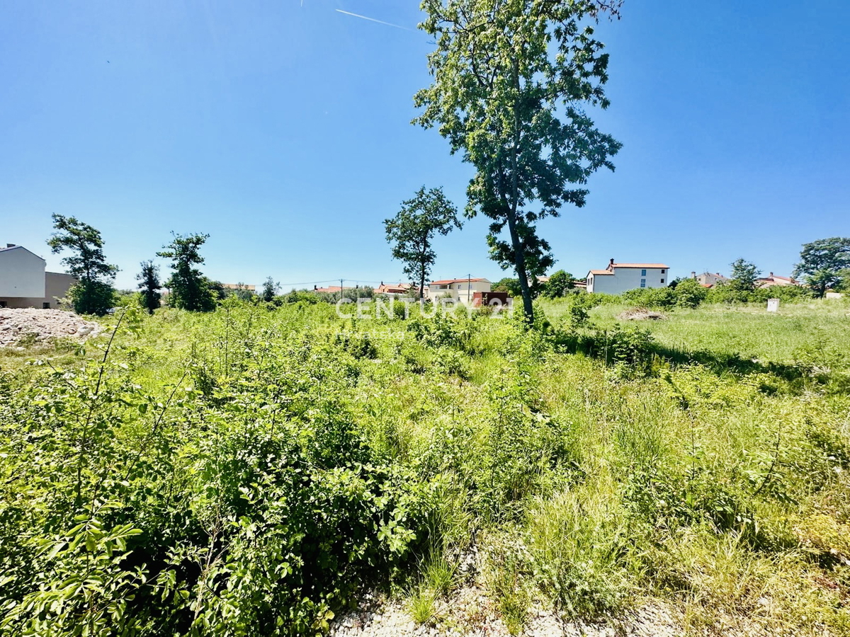 KRNICA, ZONE CIRCOSTANTI, TERRENO EDIFICABILE CON VISTA MARE