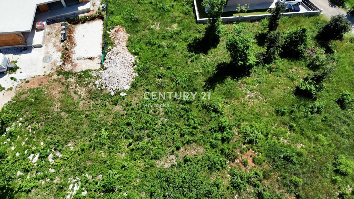 KRNICA, ZONE CIRCOSTANTI, TERRENO EDIFICABILE CON VISTA MARE