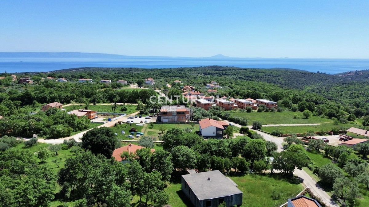 KRNICA, ZONE CIRCOSTANTI, TERRENO EDIFICABILE CON VISTA MARE