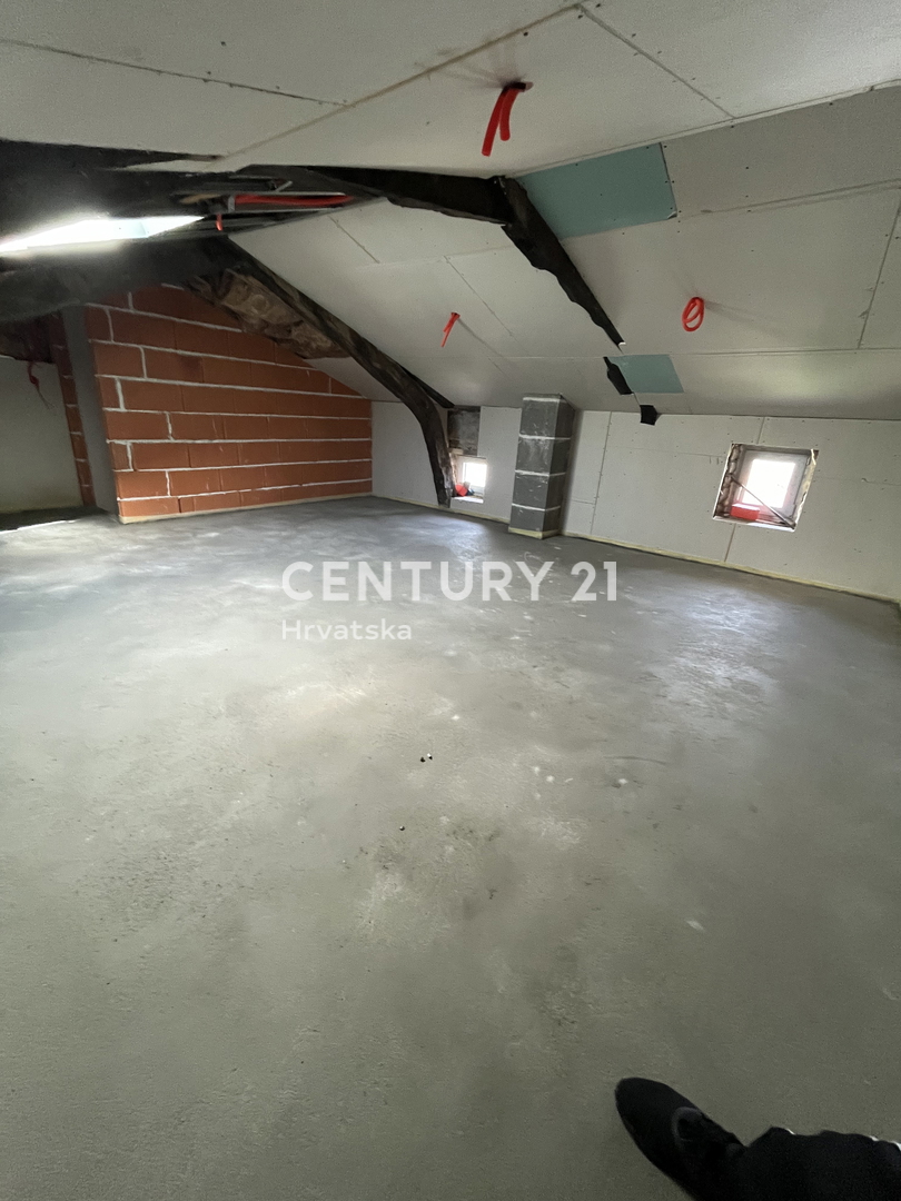 POREČ, VIŠNJAN, CASA A SCHIERA RISTRUTTURATA