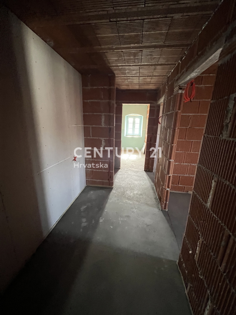 POREČ, VIŠNJAN, CASA A SCHIERA RISTRUTTURATA