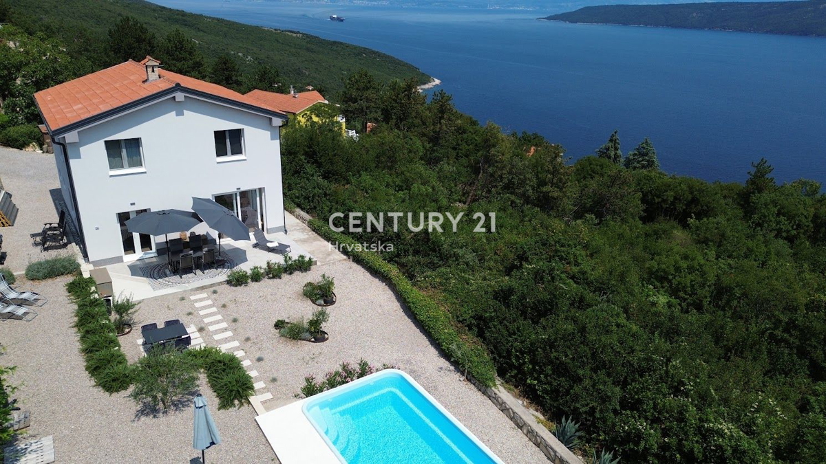 LABIN, CASA CON VISTA PANORAMICA SUL MARE