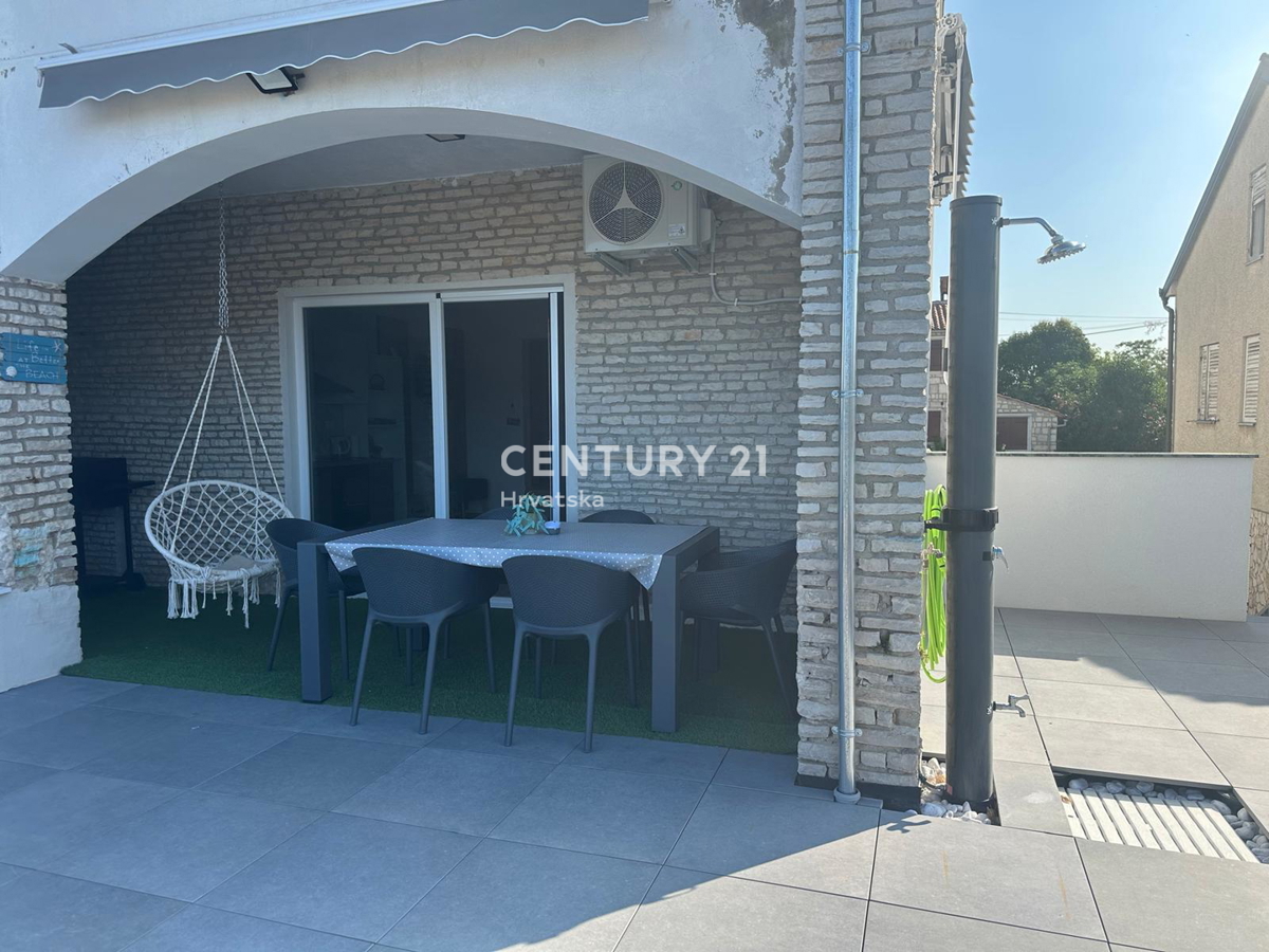 FUNTANA, VENDESI APPARTAMENTO TRILOCALE AL 1° PIANO CON TERRAZZA DI 70 M2, OTTIMA POSIZIONE