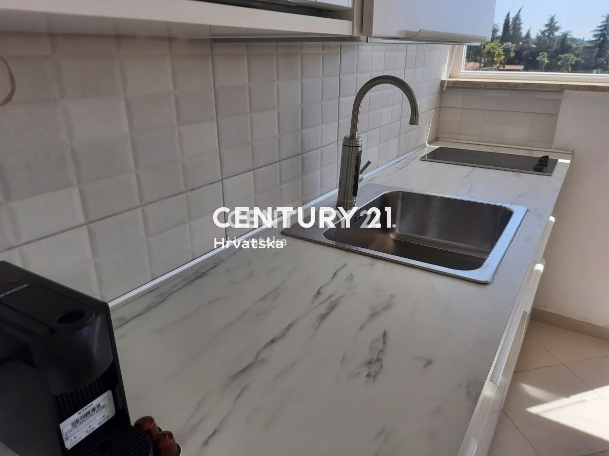 Vendita, Appartamento, 4,5 locali (4S+DB), Provincia di Istria, Poreč, Kukci