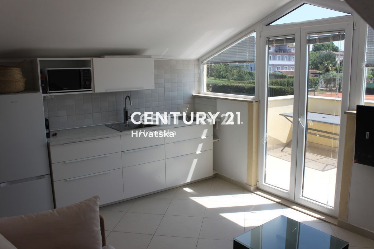 Vendita, Appartamento, 4,5 locali (4S+DB), Provincia di Istria, Poreč, Kukci