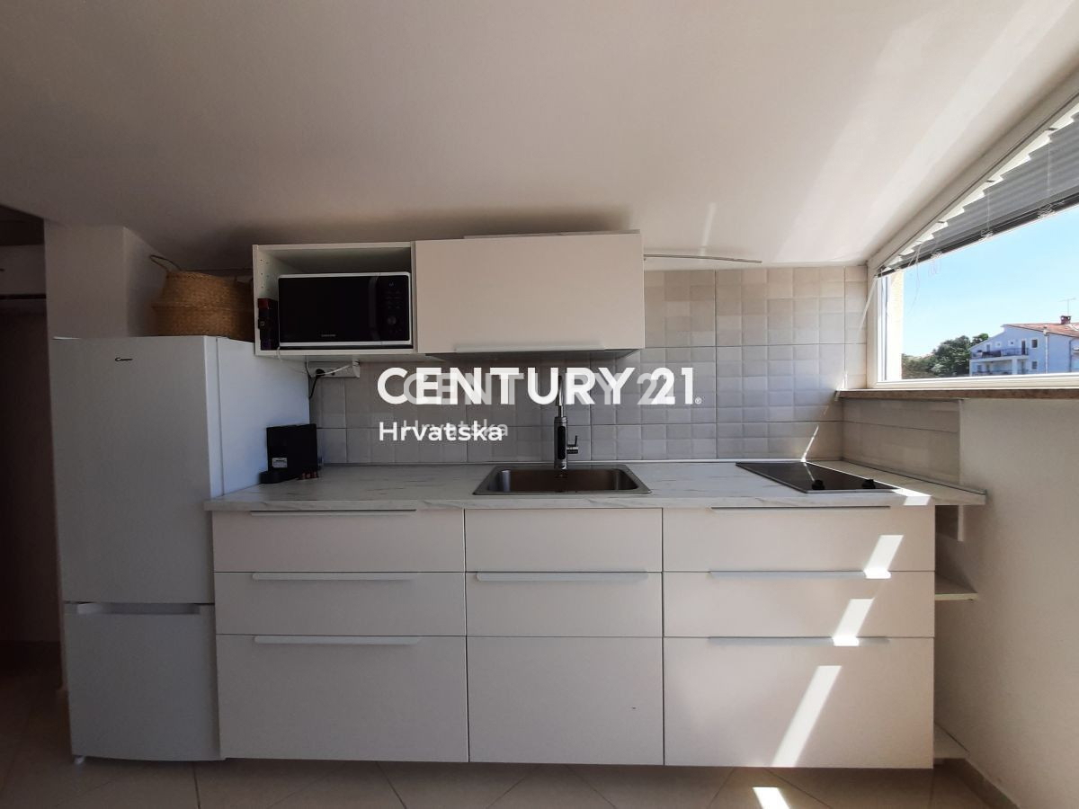 Vendita, Appartamento, 4,5 locali (4S+DB), Provincia di Istria, Poreč, Kukci