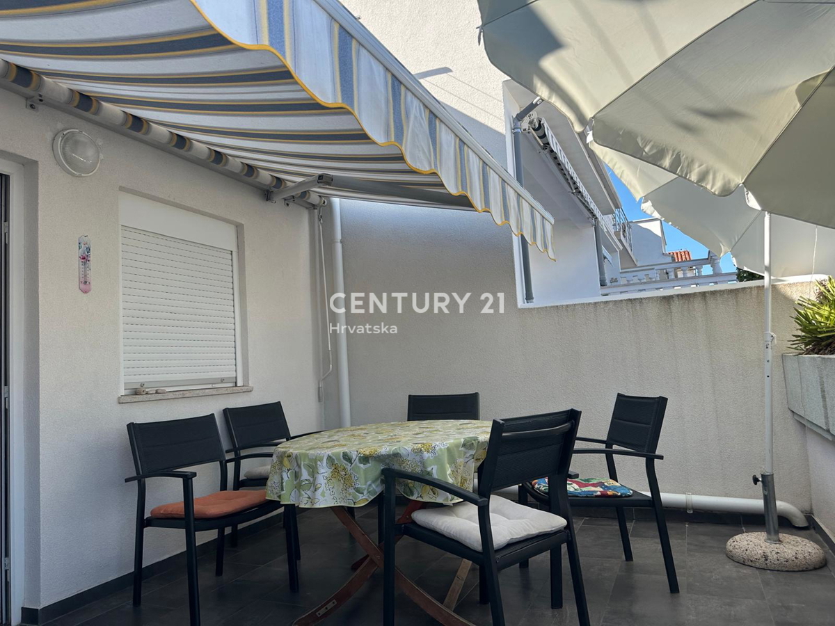 BARBARIGA, VENDESI CASA A SCHIERA CON VISTA MARE