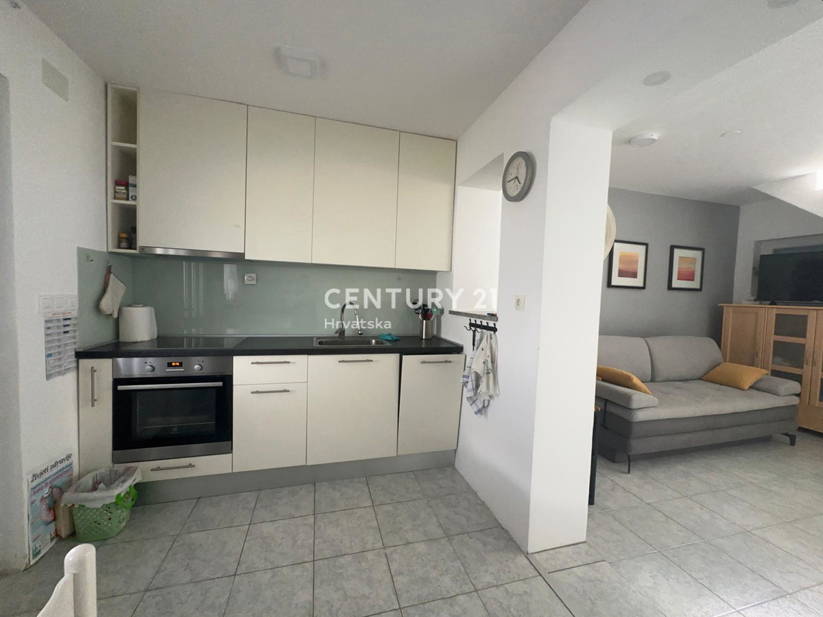 BARBARIGA, VENDESI CASA A SCHIERA CON VISTA MARE