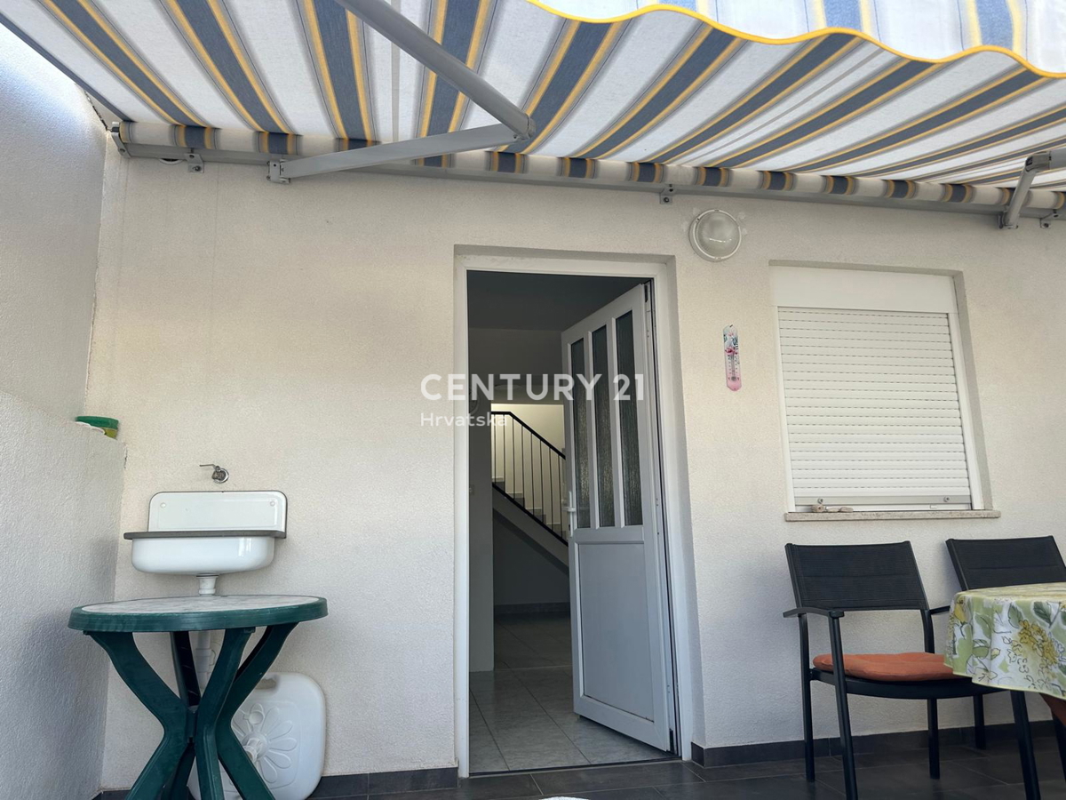 BARBARIGA, VENDESI CASA A SCHIERA CON VISTA MARE