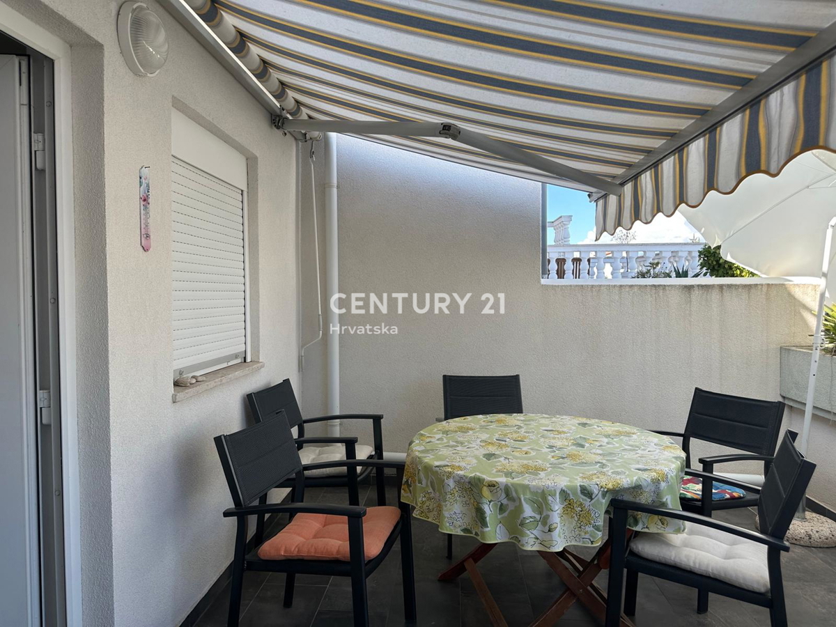 BARBARIGA, VENDESI CASA A SCHIERA CON VISTA MARE