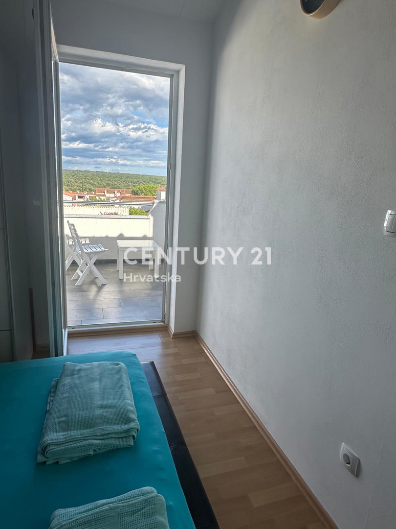 BARBARIGA, VENDESI CASA A SCHIERA CON VISTA MARE