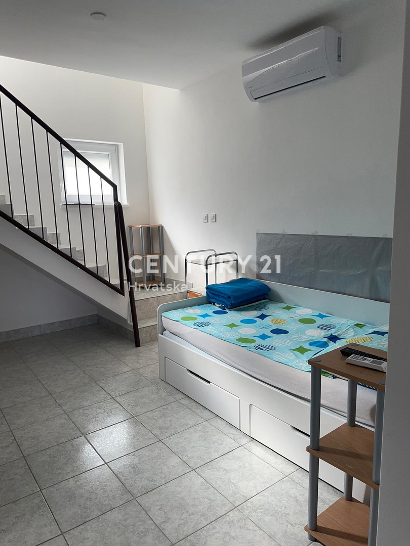 BARBARIGA, VENDESI CASA A SCHIERA CON VISTA MARE