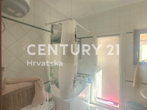 POREČ, SPLENDIDO APPARTAMENTO NEL CENTRO DELLA CITTÀ