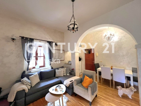 POREČ, SPLENDIDO APPARTAMENTO NEL CENTRO DELLA CITTÀ