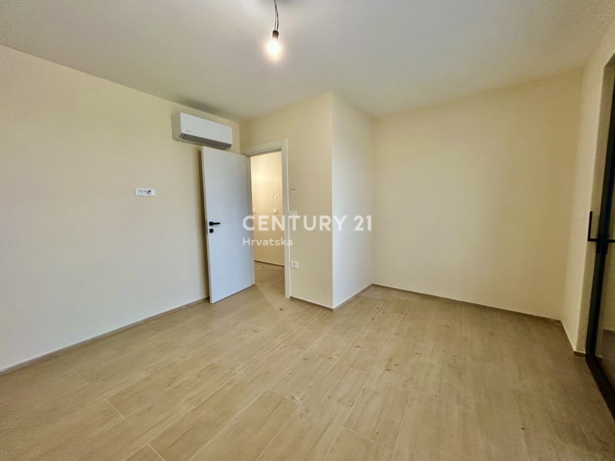 MEDULIN, NUOVO APPARTAMENTO TRILOCALE CONFORTEVOLE