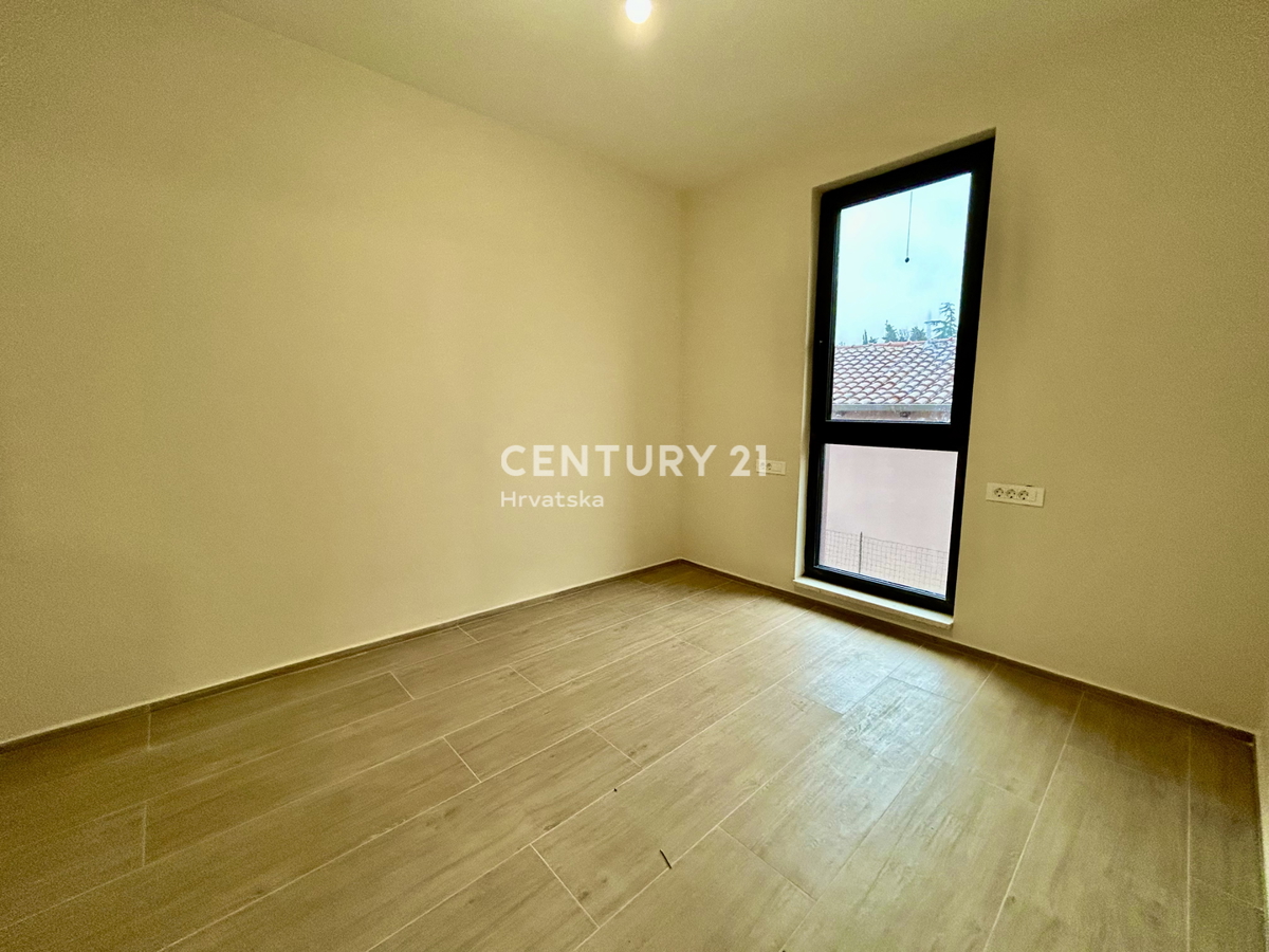 MEDULIN, NUOVO APPARTAMENTO TRILOCALE CONFORTEVOLE