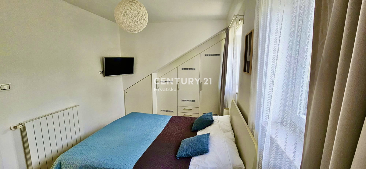 ŽMINJ, DINTORNI, INCANTEVOLE APPARTAMENTO AL PIANO TERRA CIRCONDATO DALLA NATURA