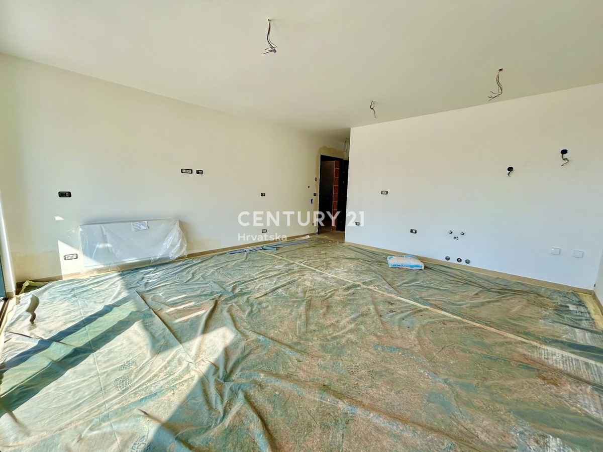 UMAG, DINTORNI, NUOVO APPARTAMENTO A SOLI 150 METRI DALLA SPIAGGIA E DAL MARE