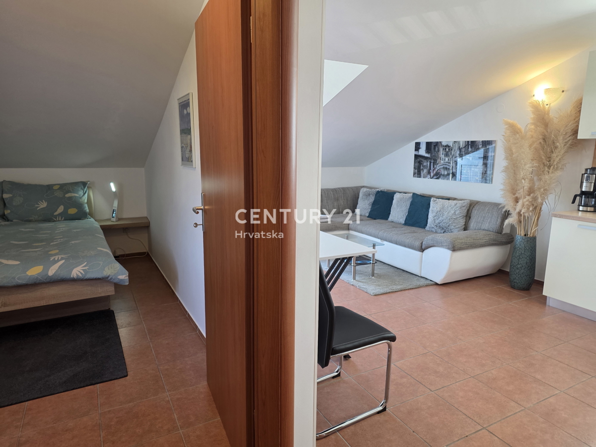 Lovran appartamento attraente a distanza pedonale dal mare