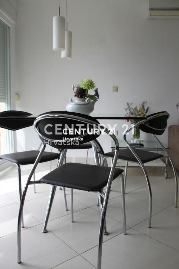 POREČ, APPARTAMENTO IN VENDITA - DUE IN UNO CON TERRAZZA