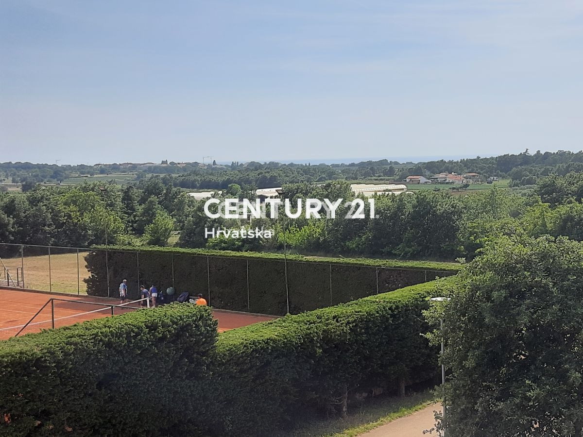 POREČ, APPARTAMENTO IN VENDITA - DUE IN UNO CON TERRAZZA