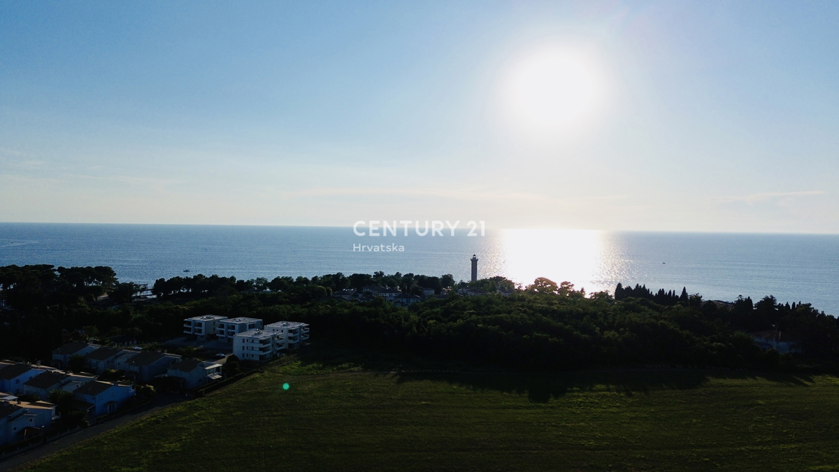 UMAG, BAŠANIJA, TERRENO EDIFICABILE ATTRATTIVO A 300 METRI DAL MARE