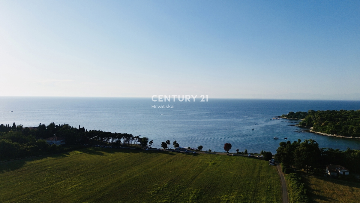 UMAG, BAŠANIJA, TERRENO EDIFICABILE ATTRATTIVO A 300 METRI DAL MARE