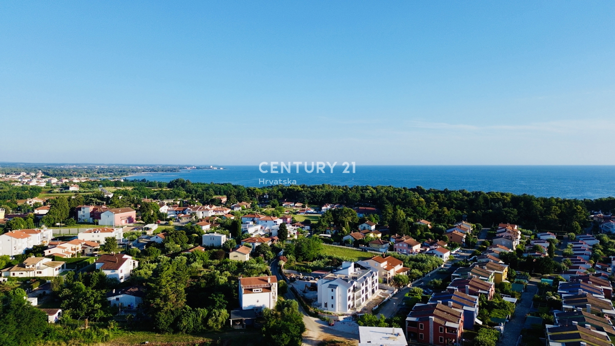 UMAG, BAŠANIJA, TERRENO EDIFICABILE ATTRATTIVO A 300 METRI DAL MARE