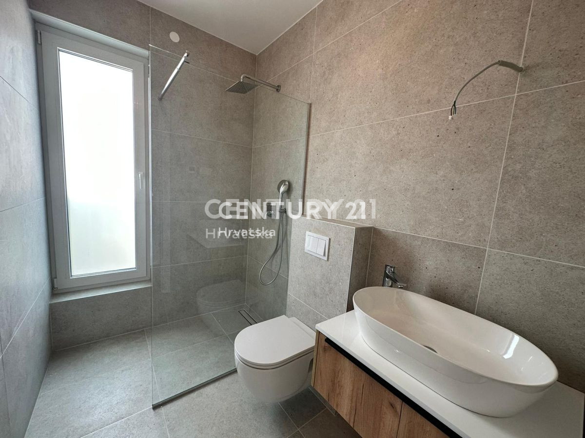 Vendita, Appartamento, 4 locali, Provincia di Istria, Poreč