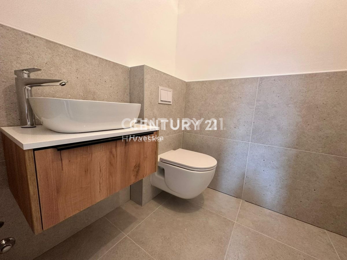 Vendita, Appartamento, 4 locali, Provincia di Istria, Poreč